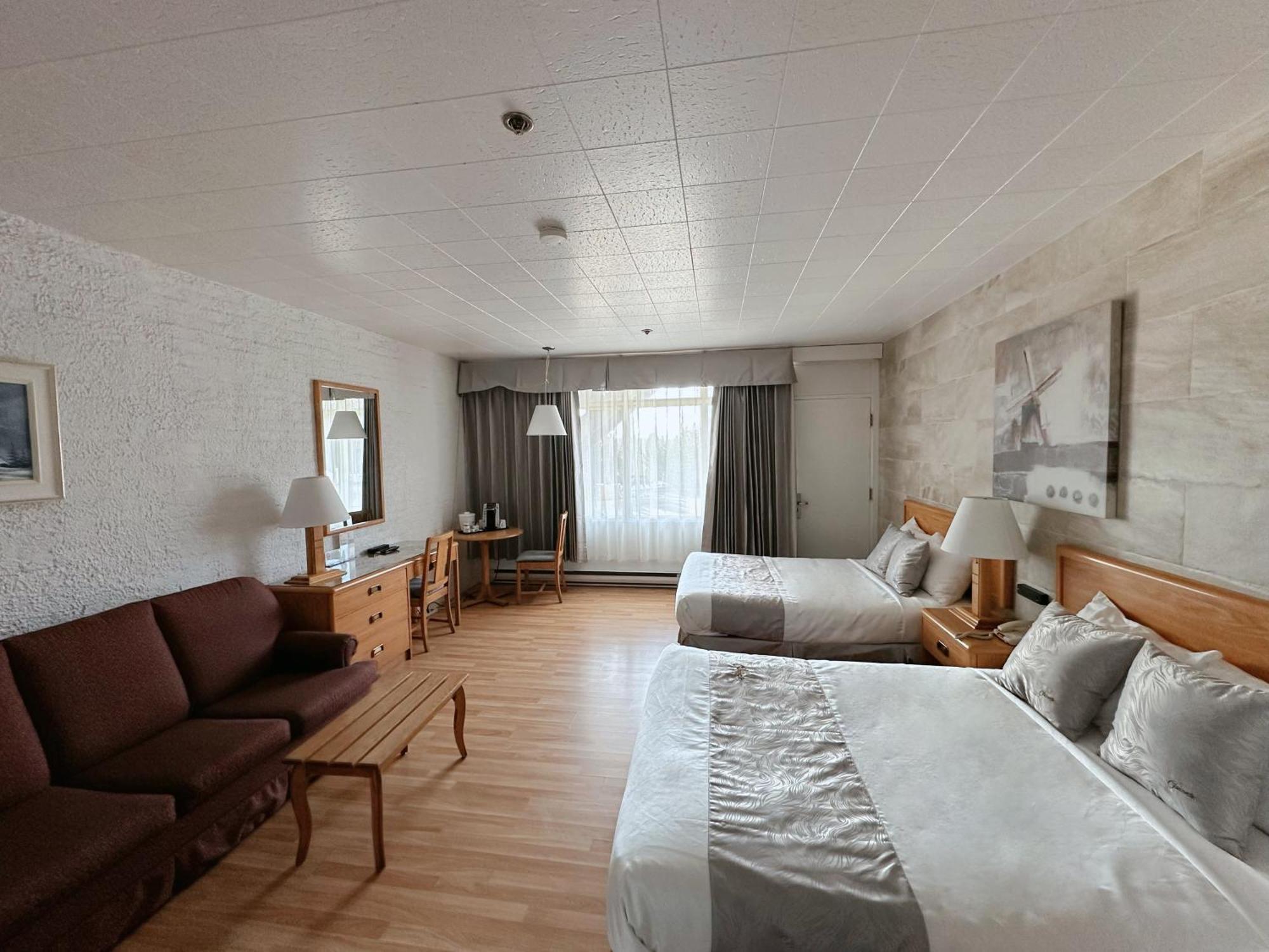 Hotel La Caravelle Baie-Comeau Εξωτερικό φωτογραφία