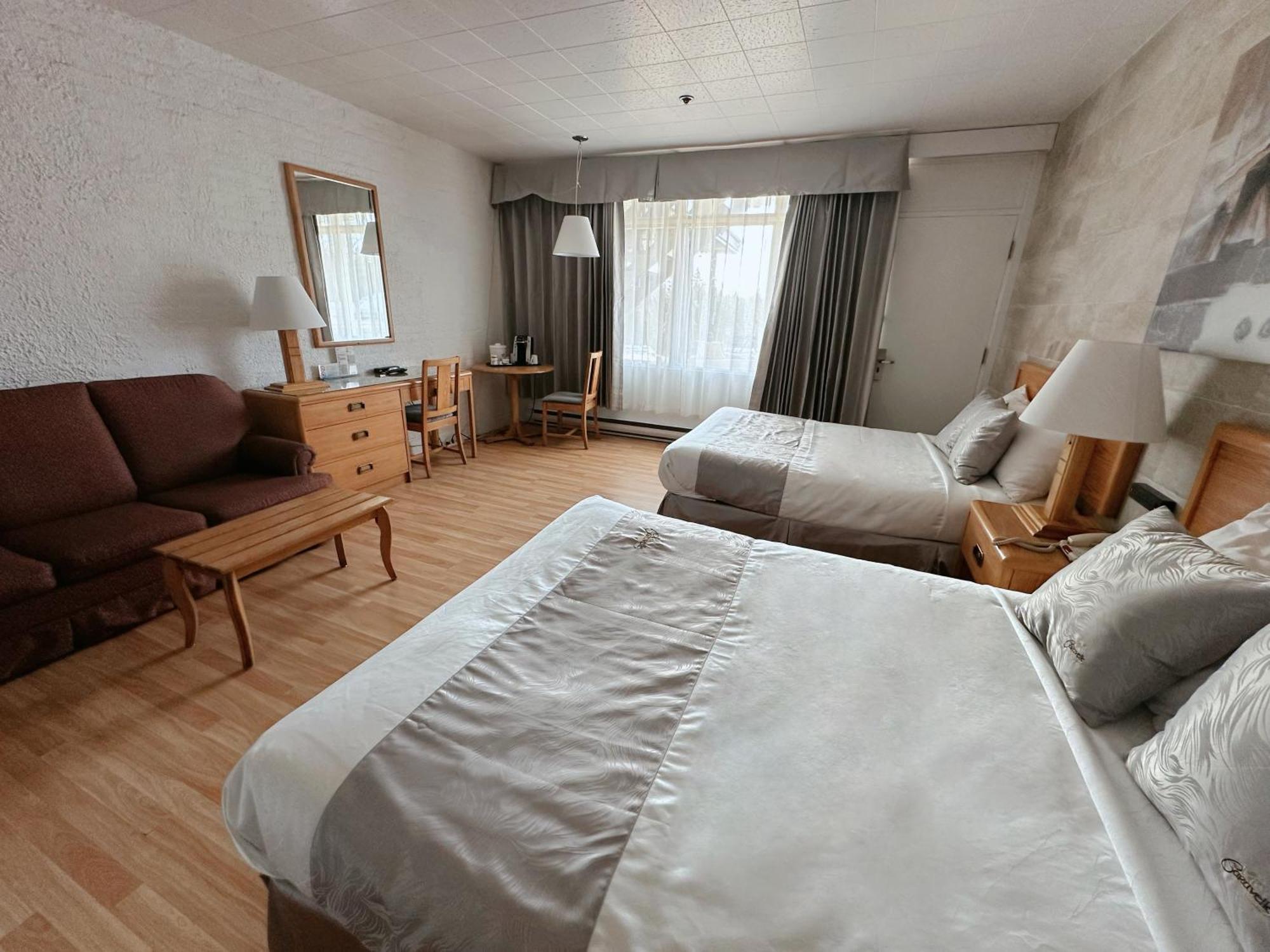 Hotel La Caravelle Baie-Comeau Εξωτερικό φωτογραφία