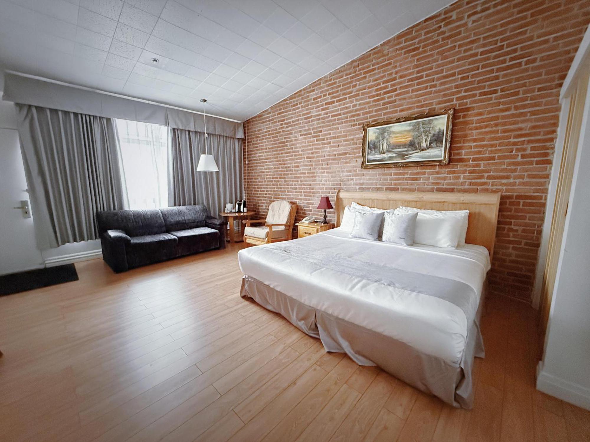 Hotel La Caravelle Baie-Comeau Εξωτερικό φωτογραφία